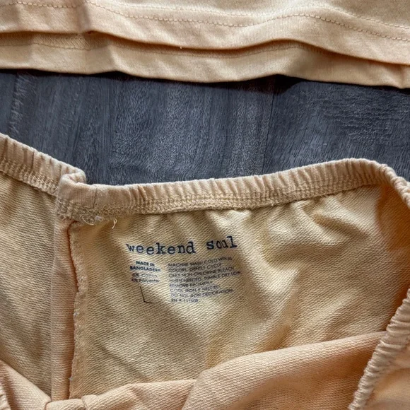 Women's Yellow Graphic Lounge Set - Picture 6 of 7